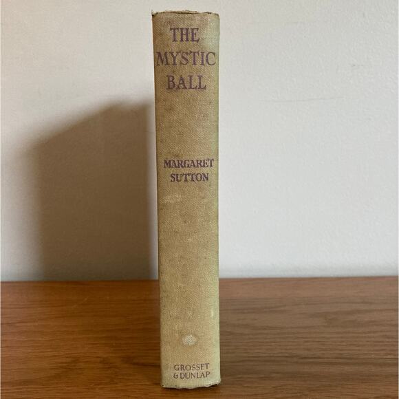 The Mystic Ball by Margaret Sutton | 1934 | A Judy Bolton Mystery - Picture 2 of 4